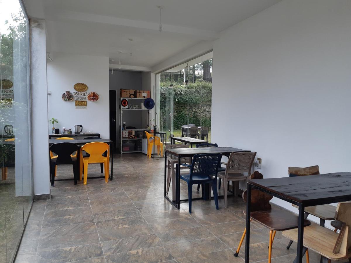 Siril Guesthouse Hostel Nuwara Eliya Bagian luar foto