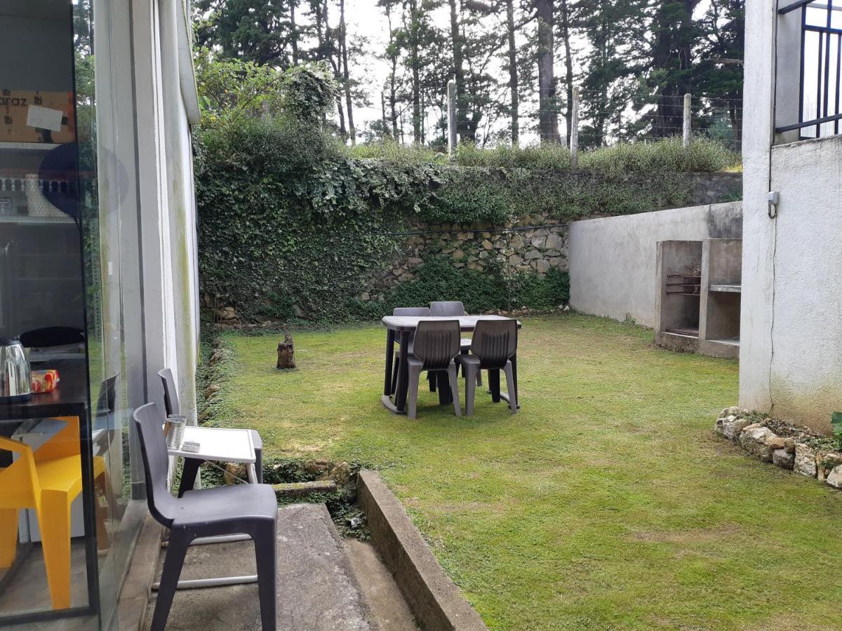 Siril Guesthouse Hostel Nuwara Eliya Bagian luar foto